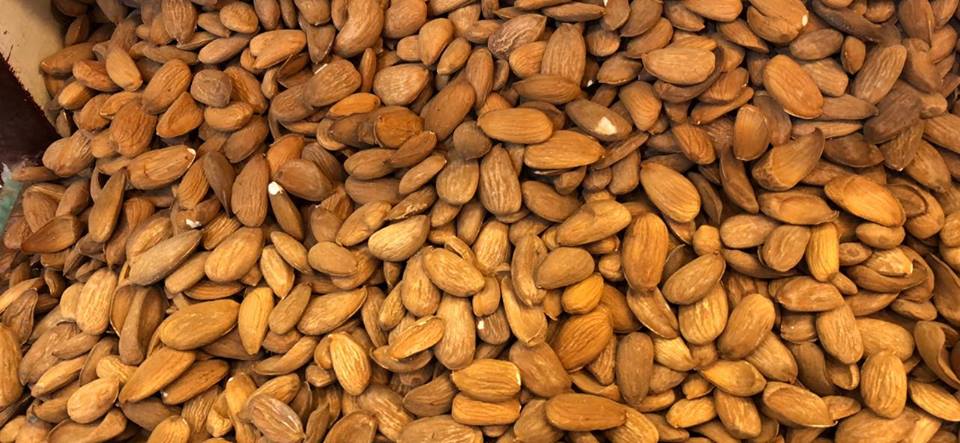 Buy Local Almonds Without Shell by Quetta Dry Fruits at best prices in Pakistan